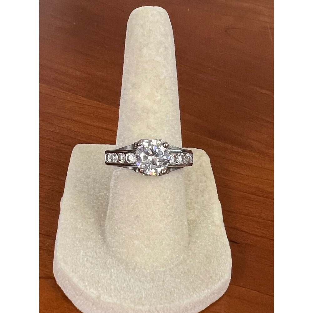 Silver Tone Round Cut Center Stone Channel Set Accent Ring Size 6